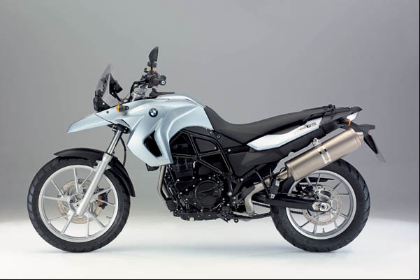 Moto modelo BMW F 650 GS